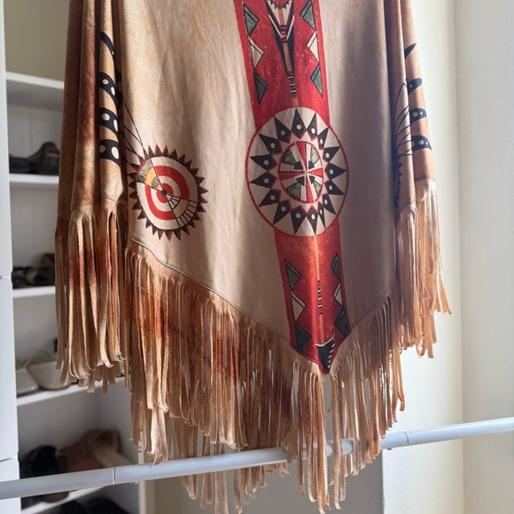 NWOT Montana West Brown and Red Colorful Serape Aztec Collection Poncho One Size - Picture 2 of 7